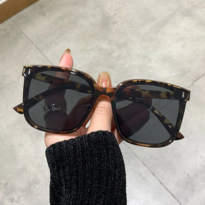 Square Sunglasses Women Designer Luxury Cat Eye Sun Glasses Female Classic Vintage Eyewear UV400 Outdoor Holiday Glasses