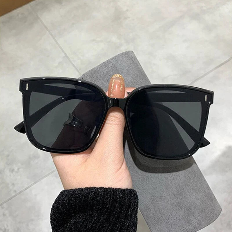 OIMG Vintage Square Sunglasses Women Oversized Sunglass Men Retro Black Sun Glasses Shades Goggle UV400  Oculos De Sol