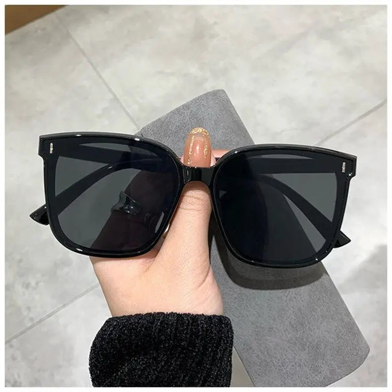 Square Sunglasses Women Designer Luxury Cat Eye Sun Glasses Female Classic Vintage Eyewear UV400 Outdoor Holiday Glasses