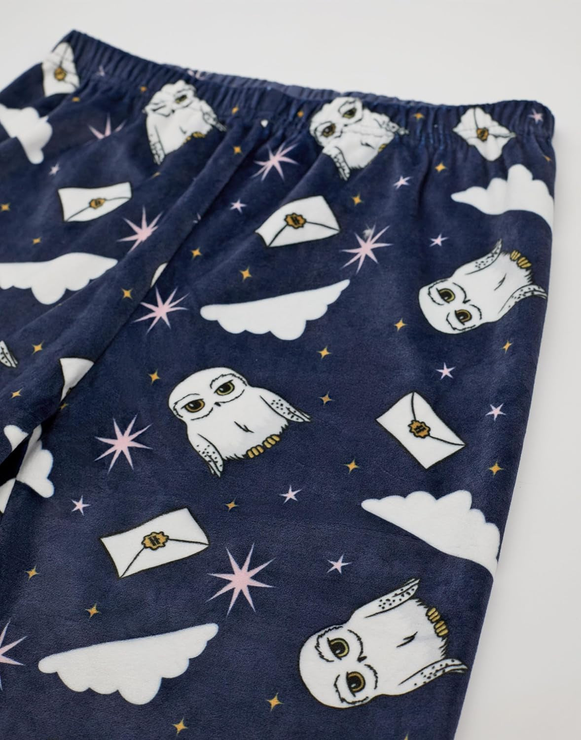 Kids Pyjama Set | Hogwarts Hedwig Long Sleeve Fleece Top & All over Print Loungewear Bottoms | Complete Matching Sleepwear Bundle | Movie Magic Merchandise Apparel Gift